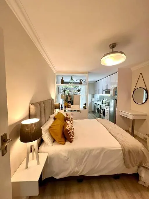 Cozy Apartment In Cape Town location